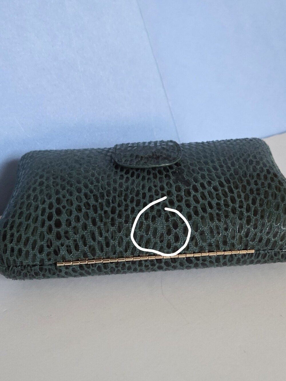 Urban Expressions Vegan Clutch - Picture 5 of 8